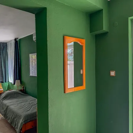 South Beach 3*